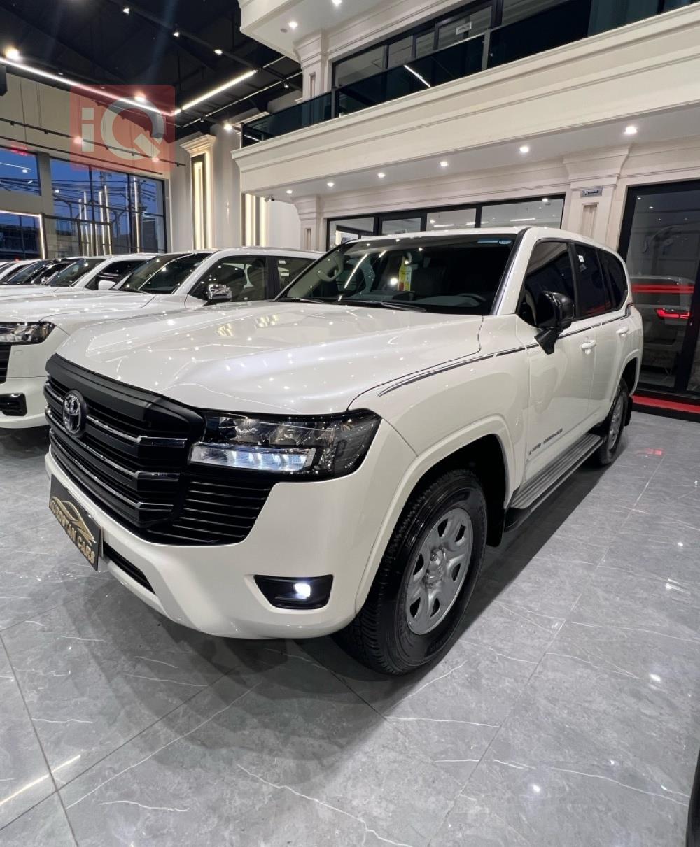 https://cdn.iqcars.iob6d5f313-4470-4d22-9f4a-73f68d9a1499_2.jpg